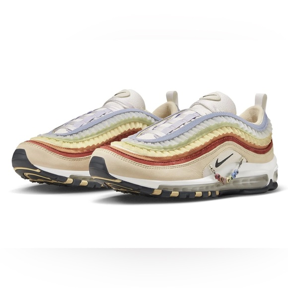 Nike Air Max Be True 2023 Pride Sneakers BNWT 5.5/7 - Picture 1 of 8